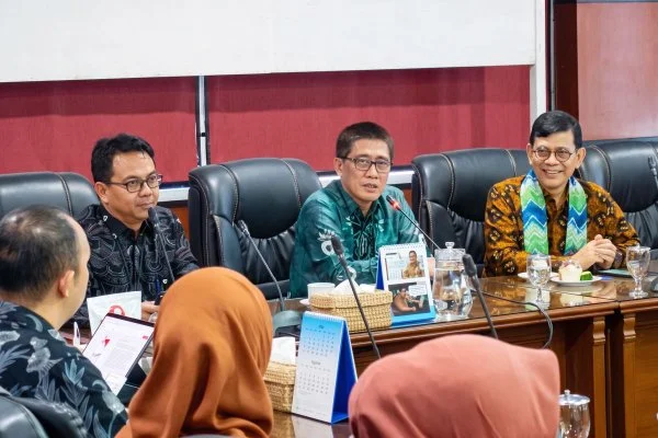 Bank Kalsel Terima Kunjungan Kerja Direksi Bank Victoria, Perkuat Sinergi Bisnis